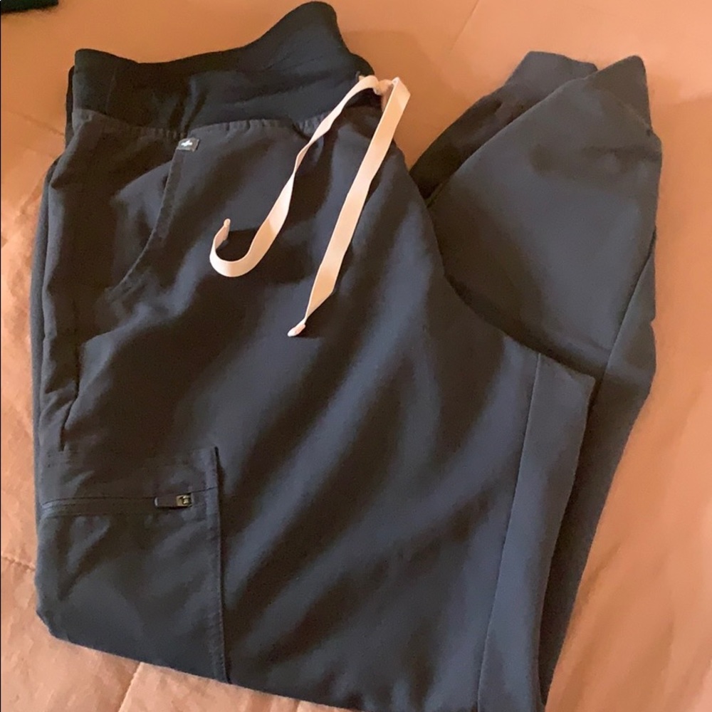 Figs Zamora jogger scrubs pants